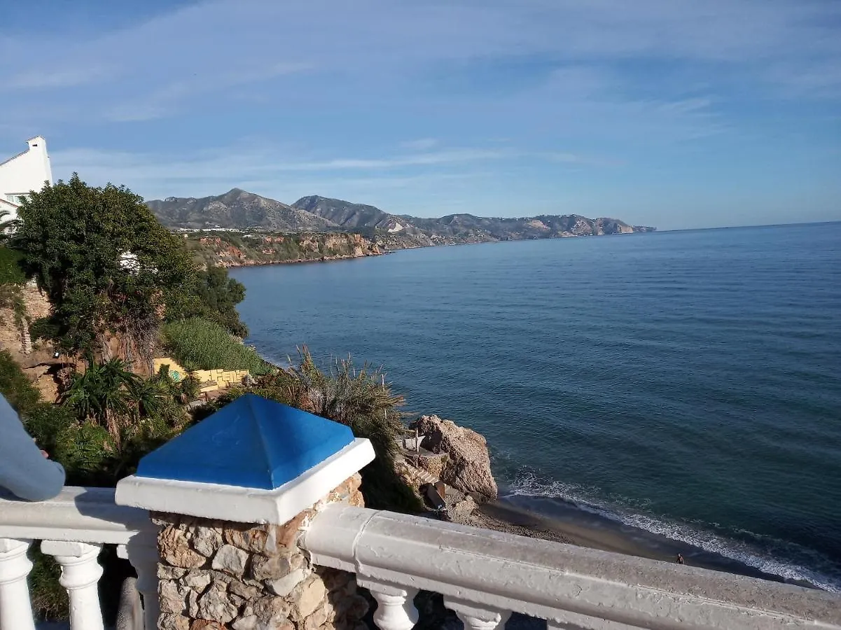 Apartamento Nerja 1ª linea de Playa de Burriana , terraza grande al mar