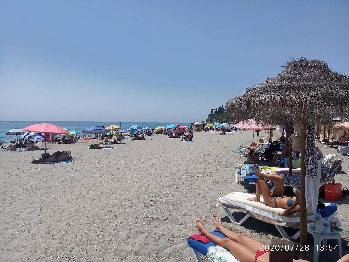 Apartamento Nerja 1ª linea de Playa de Burriana , terraza grande al mar España
